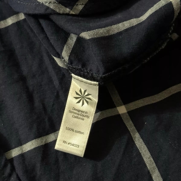 Athleta Shirt Navy Blue/White Presidio Windowpane Plaid Popover Tunic Top Sz XL - Picture 7 of 7